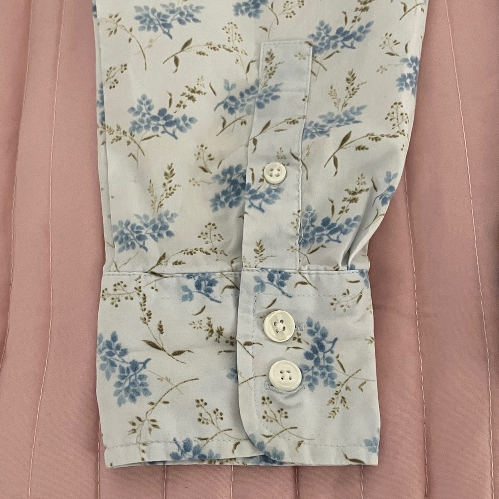 L.L. Bean blue Floral Long Sleeve Blouse M - Picture 5 of 7